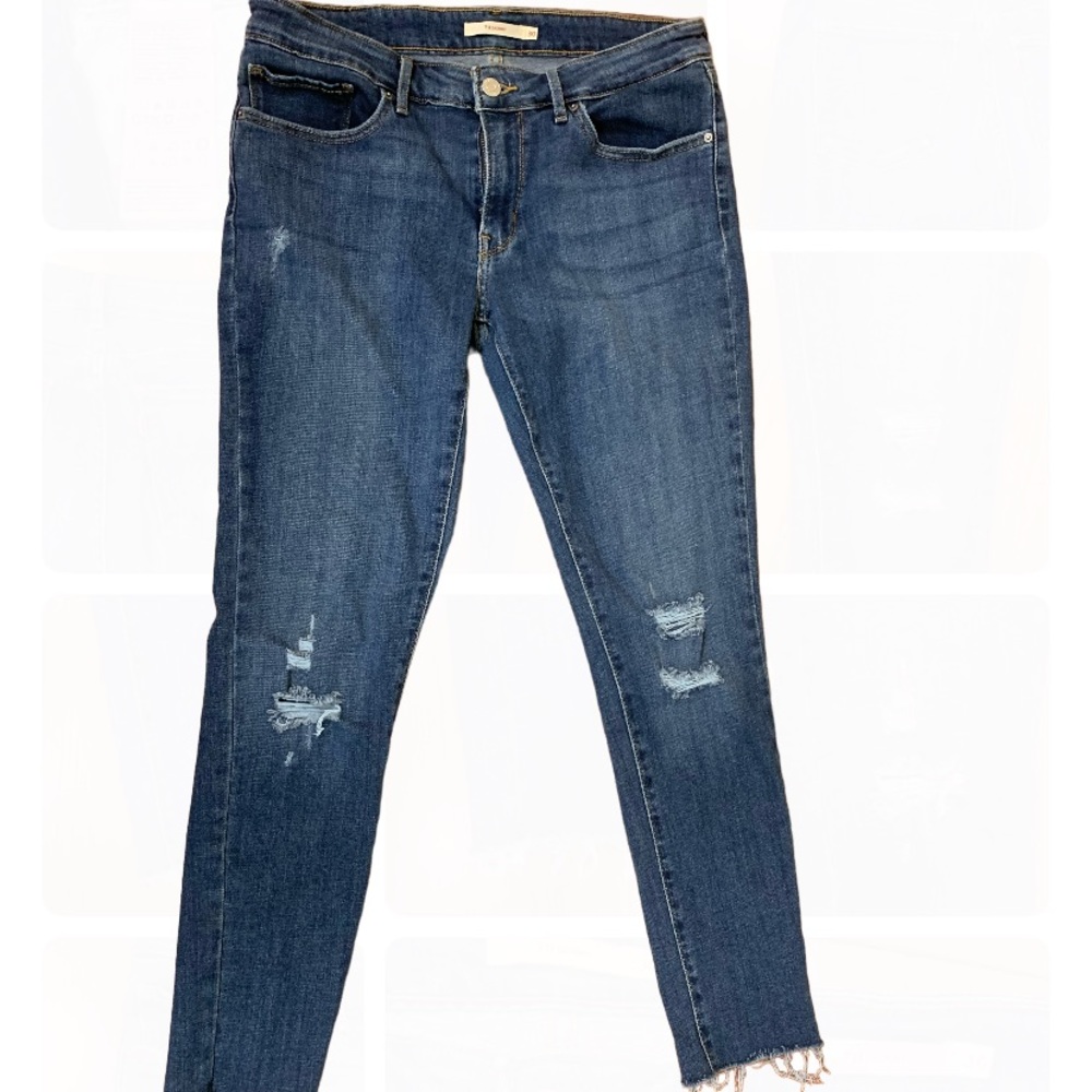Midrise Levi 701 skinny distressed denim jeans